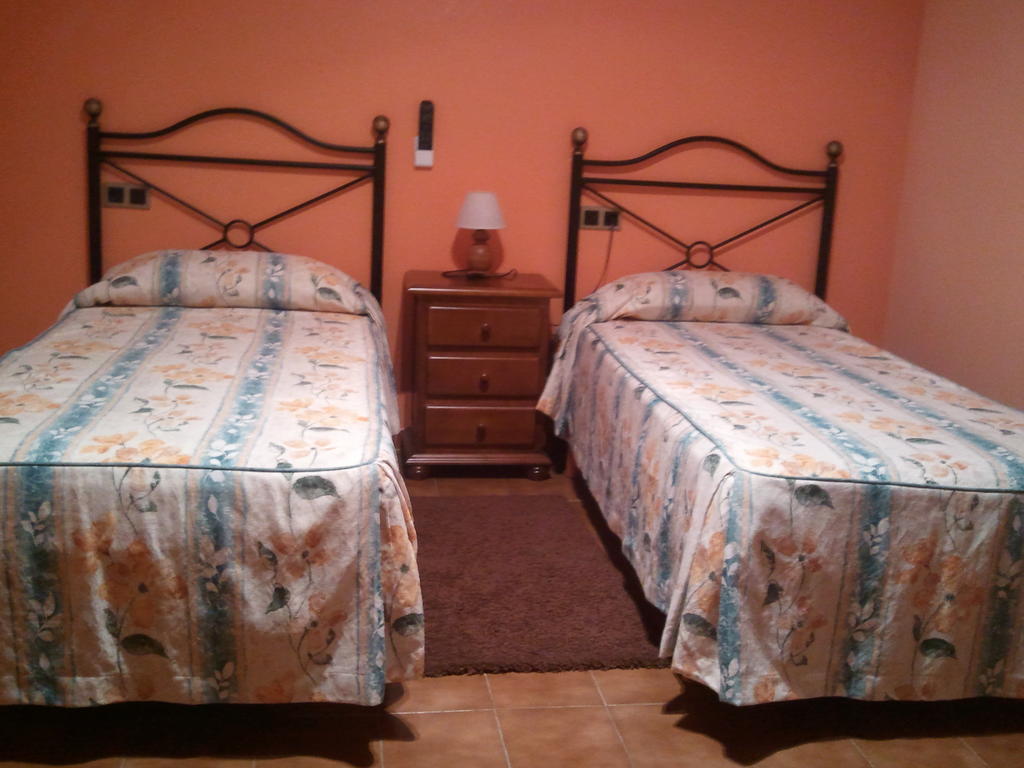 Hostal Can Barrina Arnés Екстериор снимка
