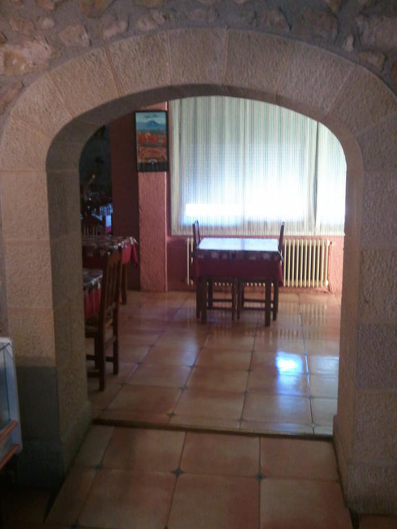 Hostal Can Barrina Arnés Екстериор снимка